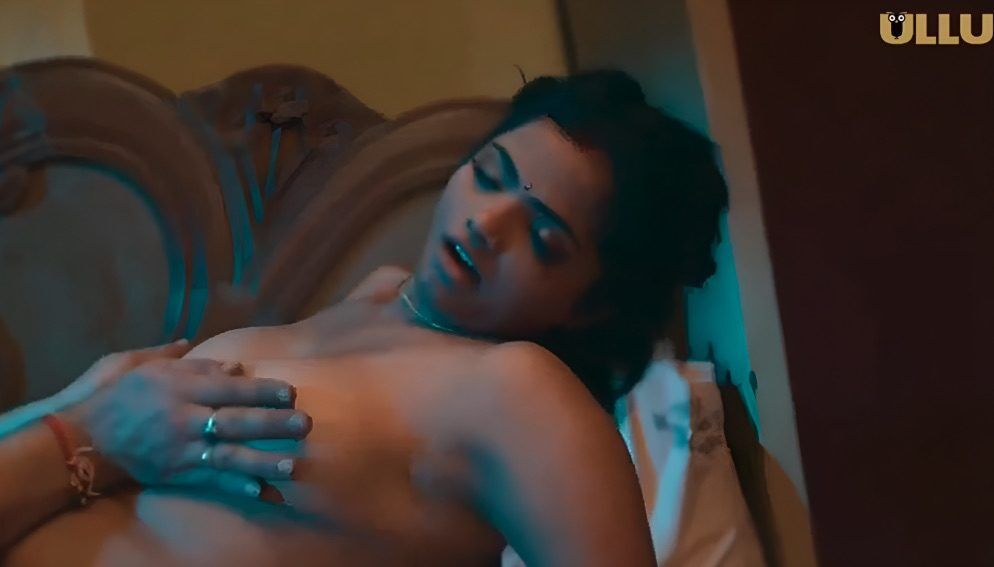 Bharti Jha Hot Webseries Best Scene